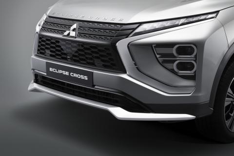 Silver front bumper garnish for Eclipse Cross PHEV