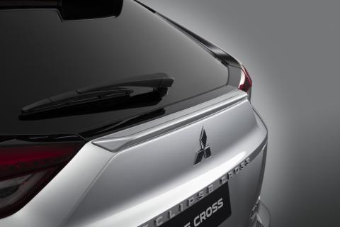 Tailgate lip spoiler for Mitsubishi Eclipse Cross PHEV