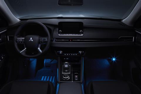 Mitsubishi Outlander interior floor illumination package